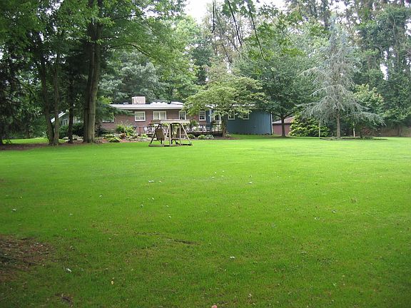 LARGE rear yard