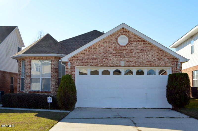 1st image of 19451 W Lake Village Dr