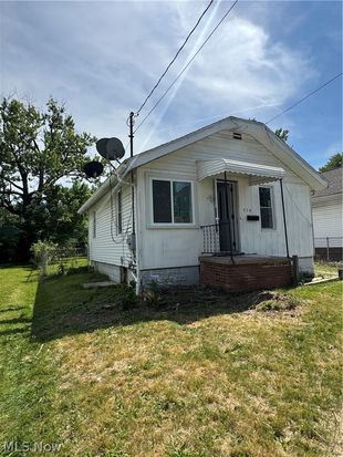 974 Wyley Ave, Akron, OH 44306