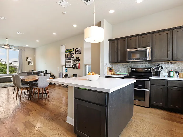 1416 Waterloo Shore Ln #3 — Photo 8
