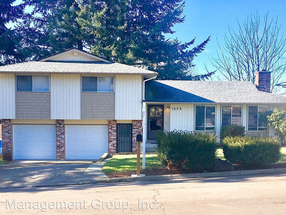 1st image of 1608 NE 101st Ave