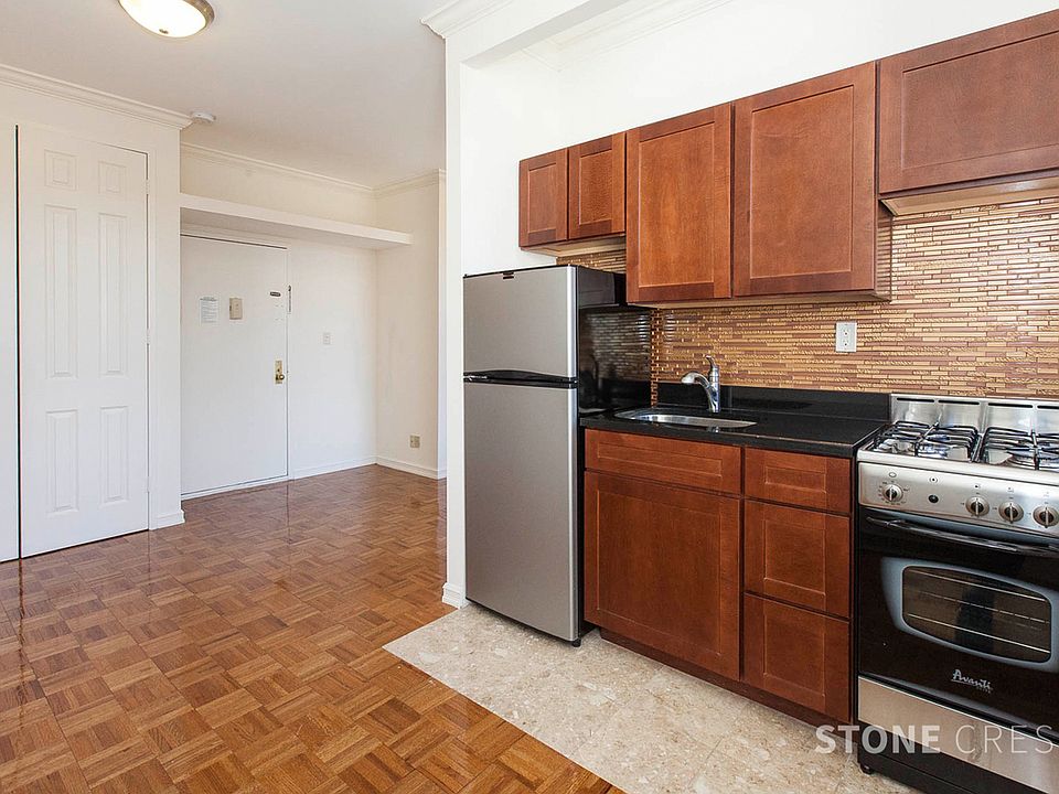 1st image of 304 W 92nd St APT 8G