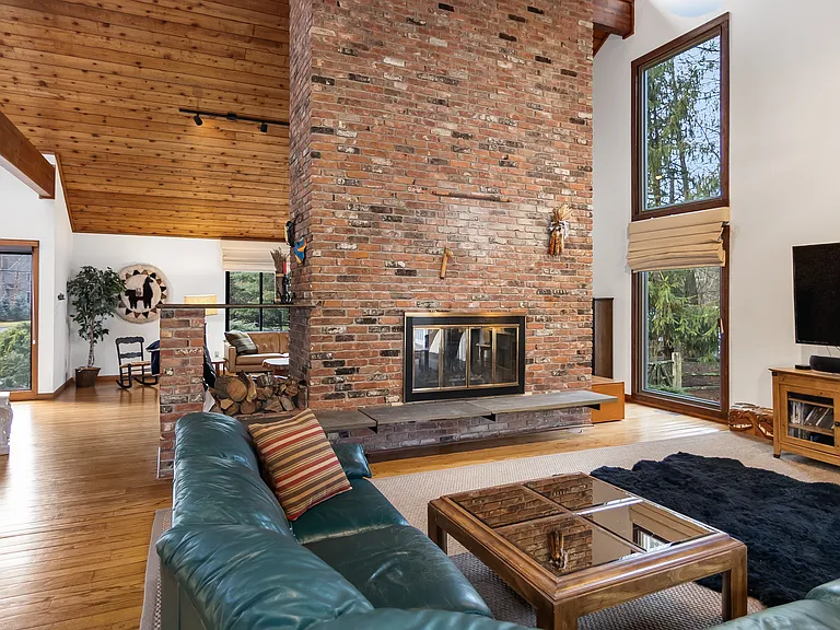1 Brightfield Ln — Photo 16