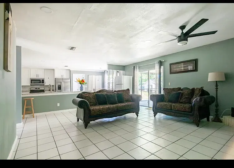 4 bed, 1808 sqft, $1,000 — Photo 4