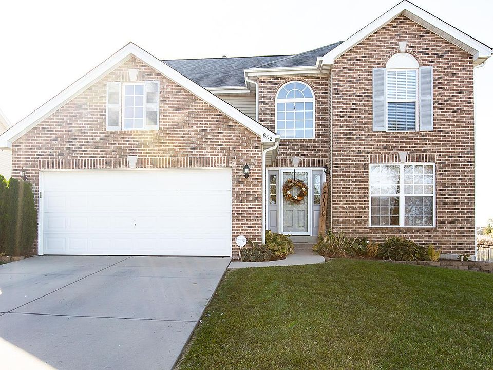 1st image of 802 Saybrook Falls Dr