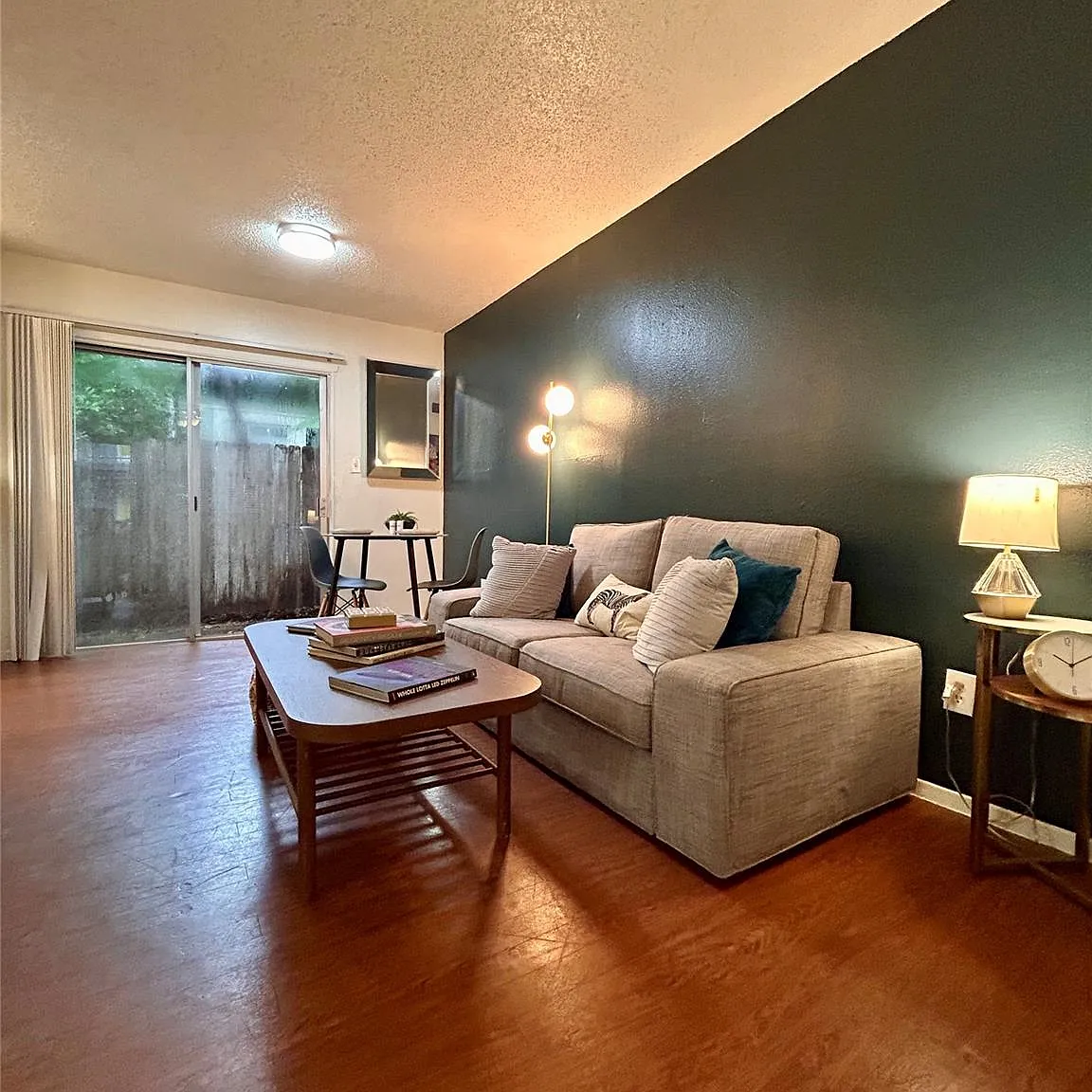 1 bed, 1.0 bath, 409 sqft, $1,100 — Photo 4