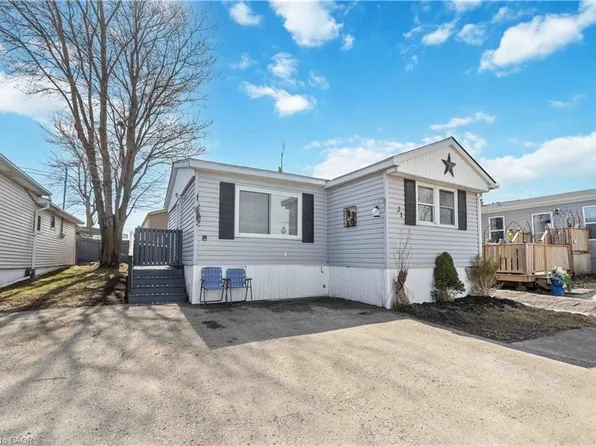 2175 Mewburn Rd #21, Niagara Falls, ON L2J 0A6