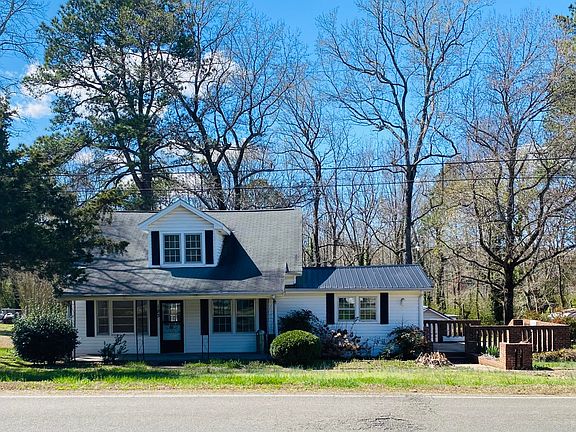 2nd image of 183 Red Hill Loop Rd