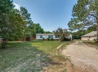 504 Howard Dr, Lake Dallas, TX 75065