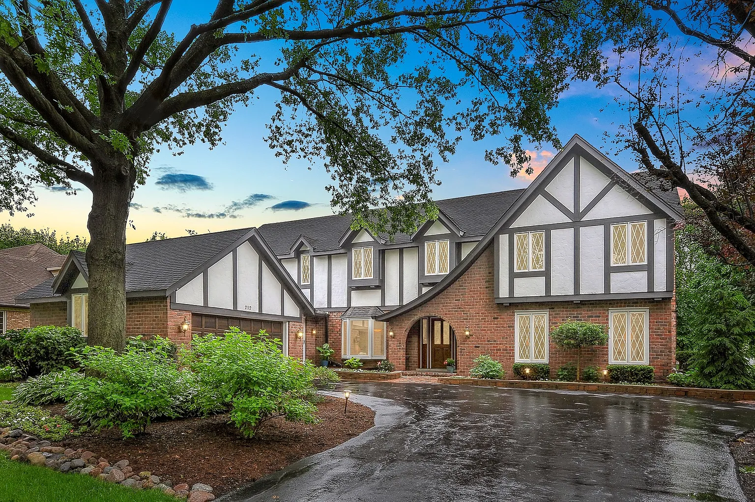 212 Bridle Path Cir photo 1