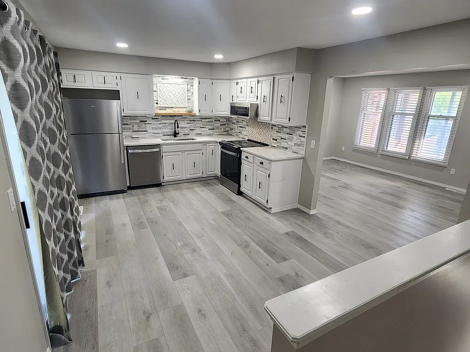 3222 S Walnut St #3222