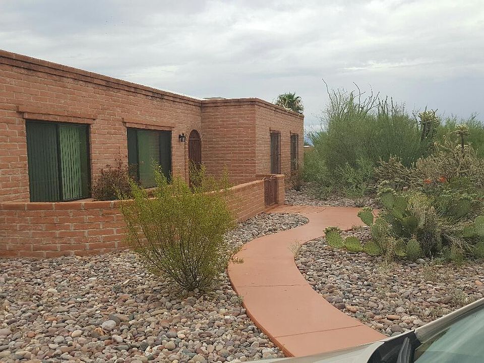 1st image of 2980 W Camino Camelia