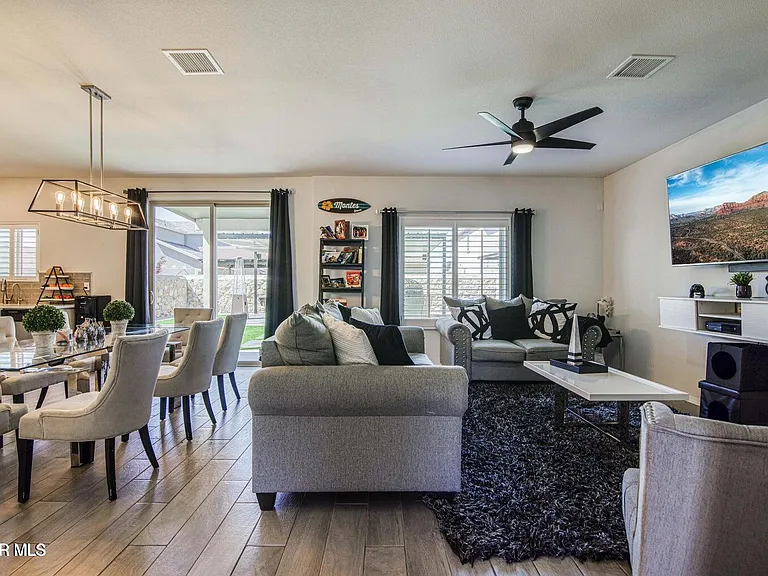 12257 Desert Dove Ave — Photo 8