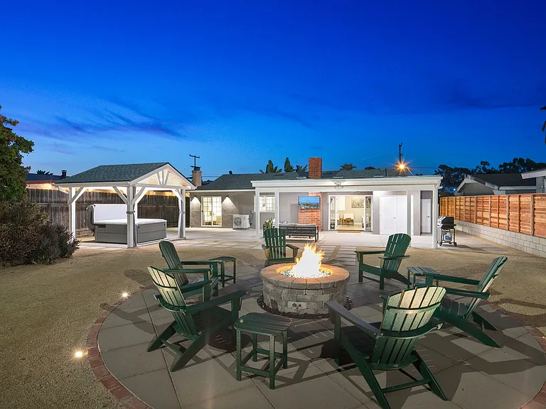 1648 El Prado Ave — Photo 6