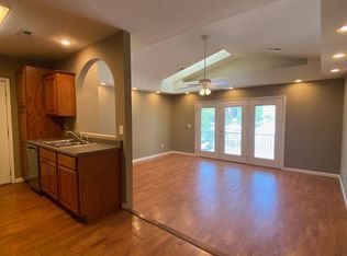 1403 Wilson Ave #202, Columbia, MO 65201