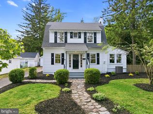 4 2nd St, Riverton, NJ 08077