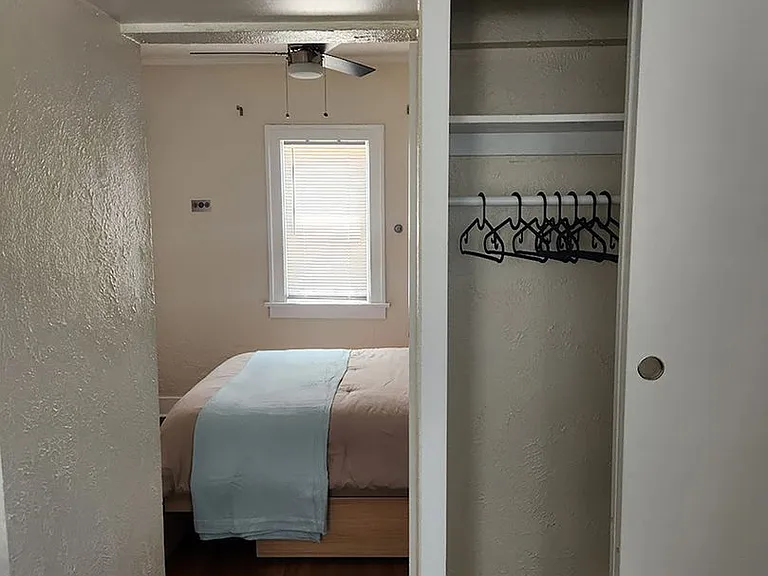 312 Vassar Dr SE — Photo 18