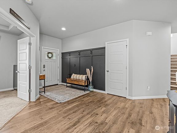 4th image of 25313 123 Place SE