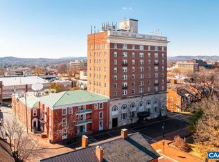 500 Court Sq APT 907, Charlottesville, VA 22902