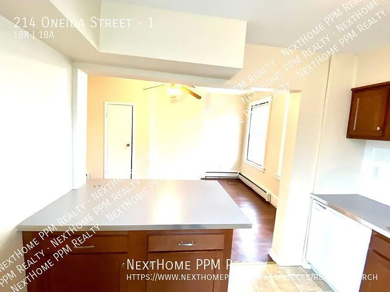 214 Oneida St #1 — Photo 13