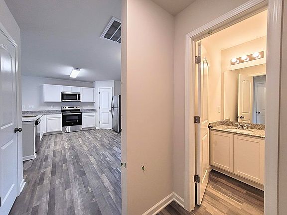 4th image of 250 Mariposa Ln