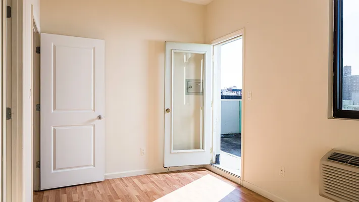 Rented by Nooklyn NYC LLC | media 14