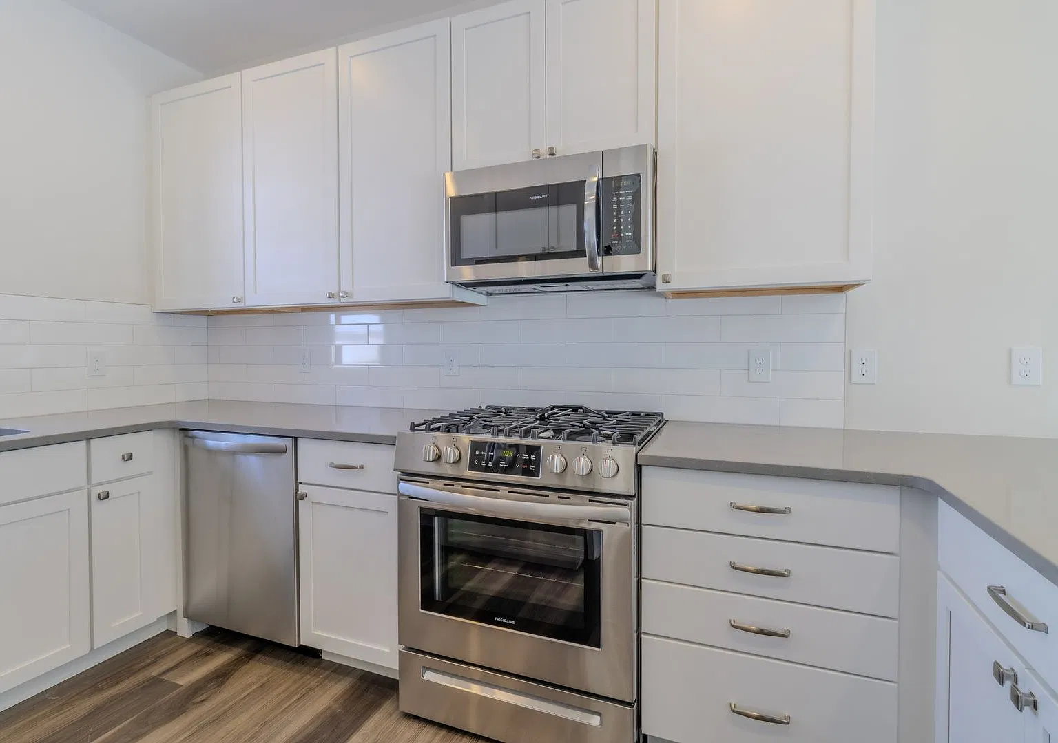 ZO- Simsbury 1548 — Photo 4
