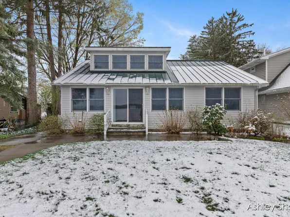 5978 122nd Ave, Fennville, MI 49408