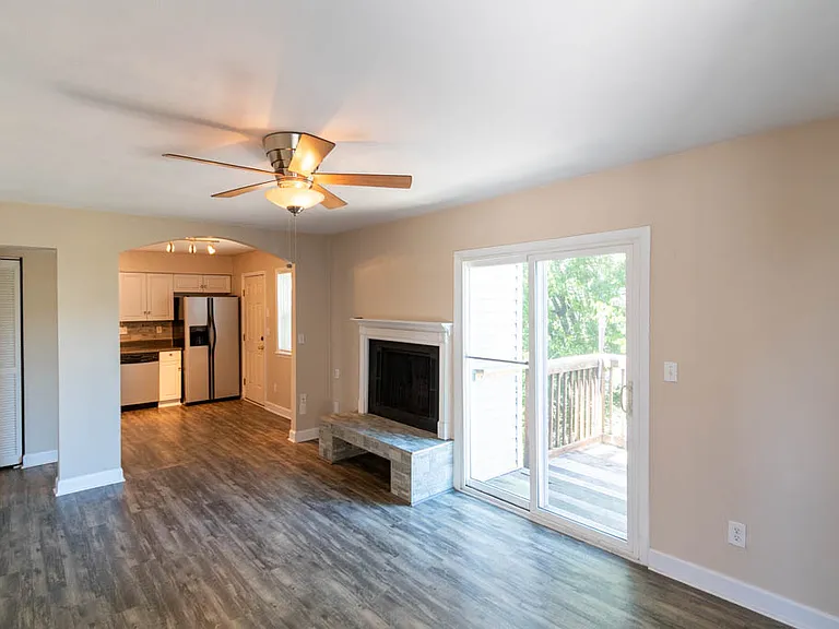1518 Chela Ave #C3 — Photo 2
