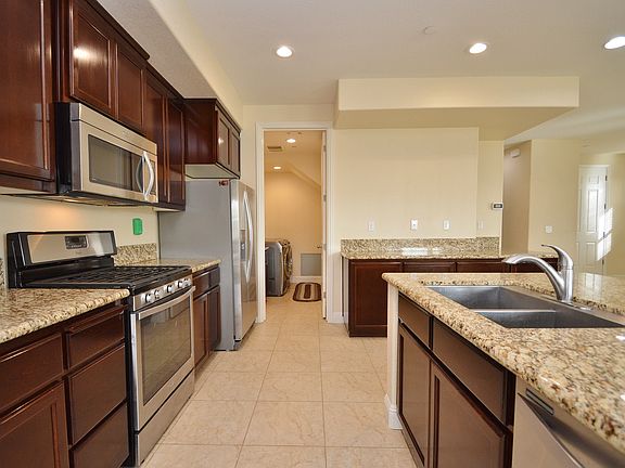 2nd image of 6467 Bayview Dr
