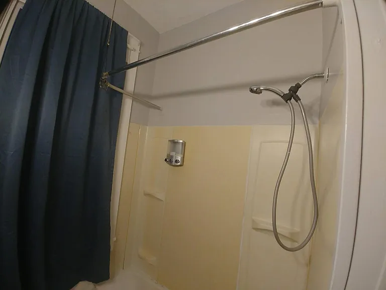 34 E Walnut St #B — Photo 9