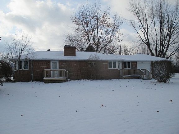 3rd image of 4455 Vine St