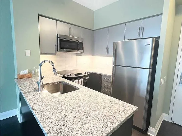 83 Redpath Ave #701 — Photo 7