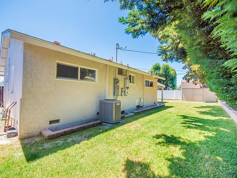 13391 Wynant Dr — Photo 36