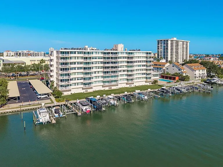 223 Island Way #2D — Photo 47
