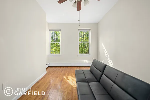 Rented by Leslie J. Garfield | media 14