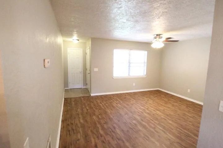 3 bed, 1475 sqft, $1,450 — Photo 4