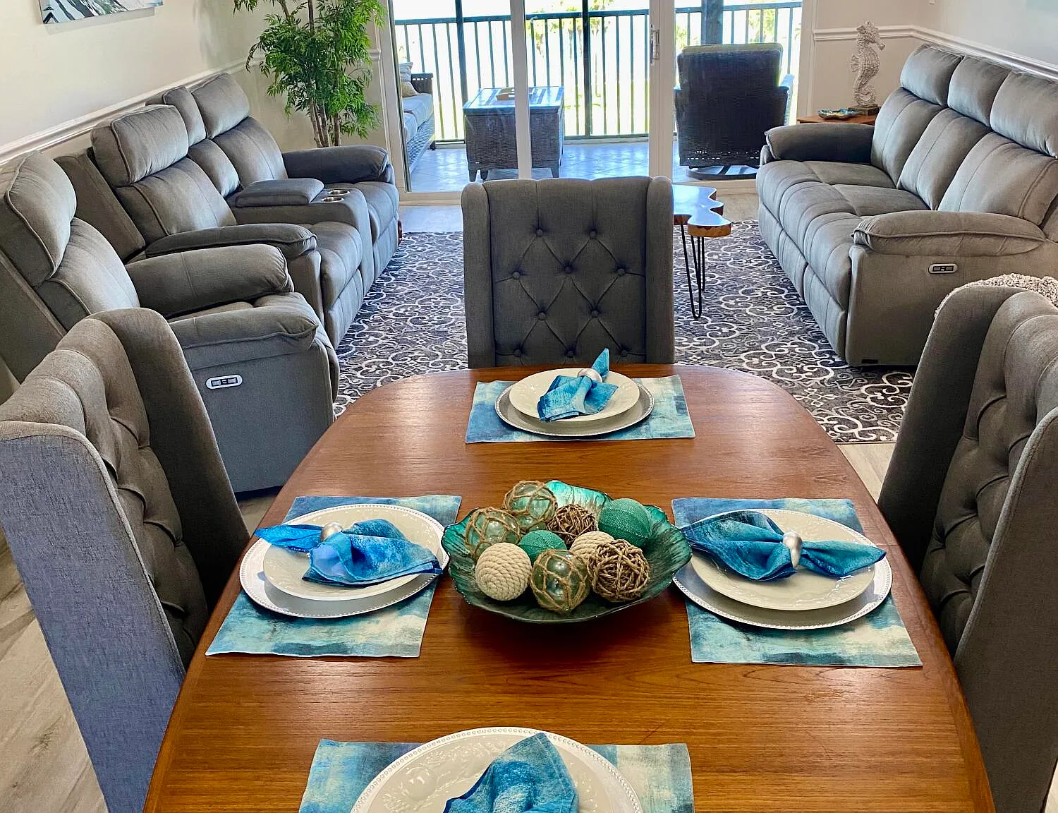 2 bed, 2.0 bath, 1182 sqft, $4,000 — Photo 1