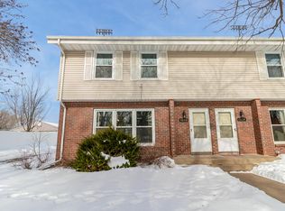 1340 Poppyseed Dr, New Brighton, MN 55112