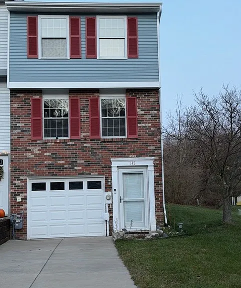 148 Ligonier Ln — Photo 1