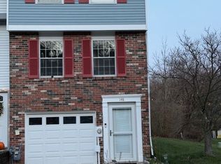 148 Ligonier Ln, New Kensington, PA 15068