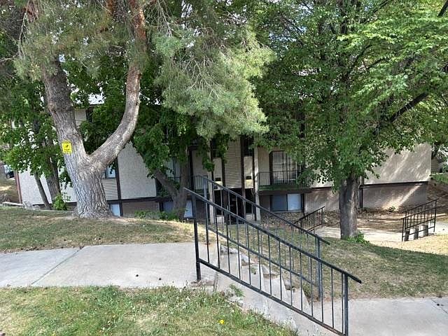 2nd image of 1534 Bench Rd E #9