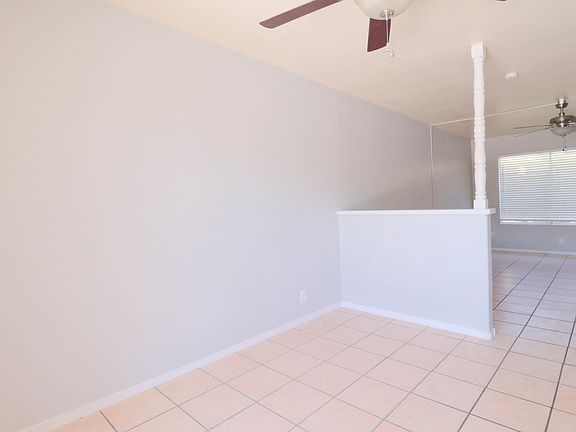 2nd image of 6122 Meadow View Ln