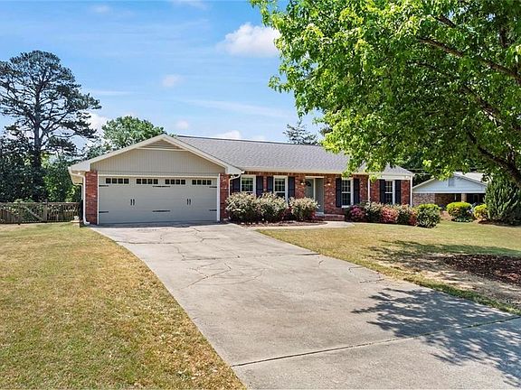 3rd image of 200 Corinth Ct