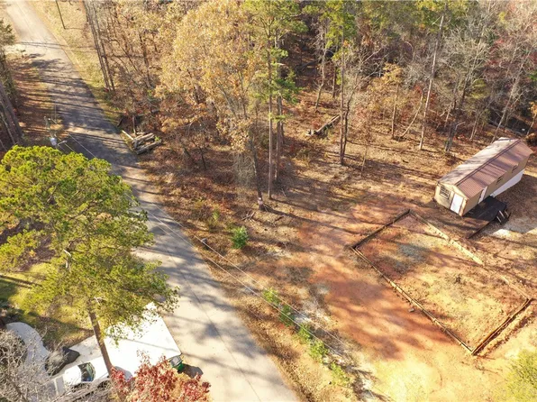 206 Tanglewood Dr, Westminster, SC 29693