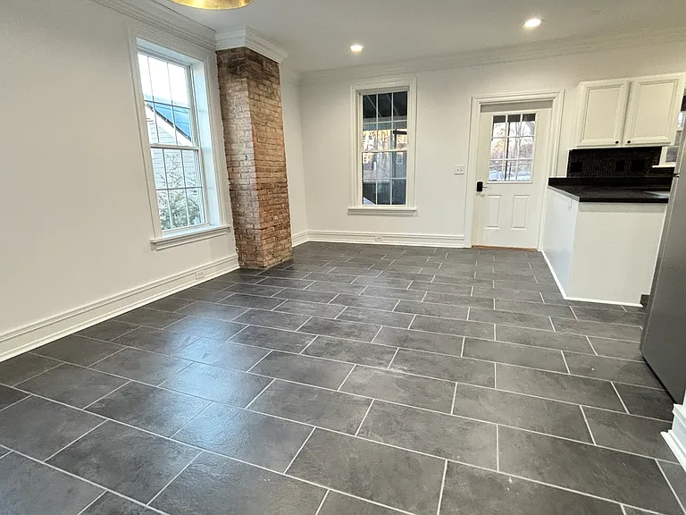 1st Fl - Dining Room with Kitchen (r)
