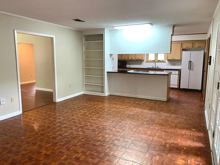 2770 Morning Glory Ave — Photo 13