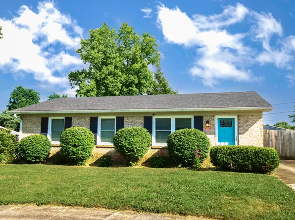 153 Hanover Ct, Versailles, KY 40383