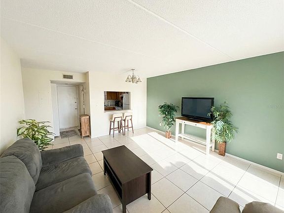 5th image of 2856 Somerset Park Dr APT 102