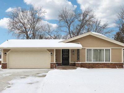 901 Anton ROAD, Hartland, WI, 53029